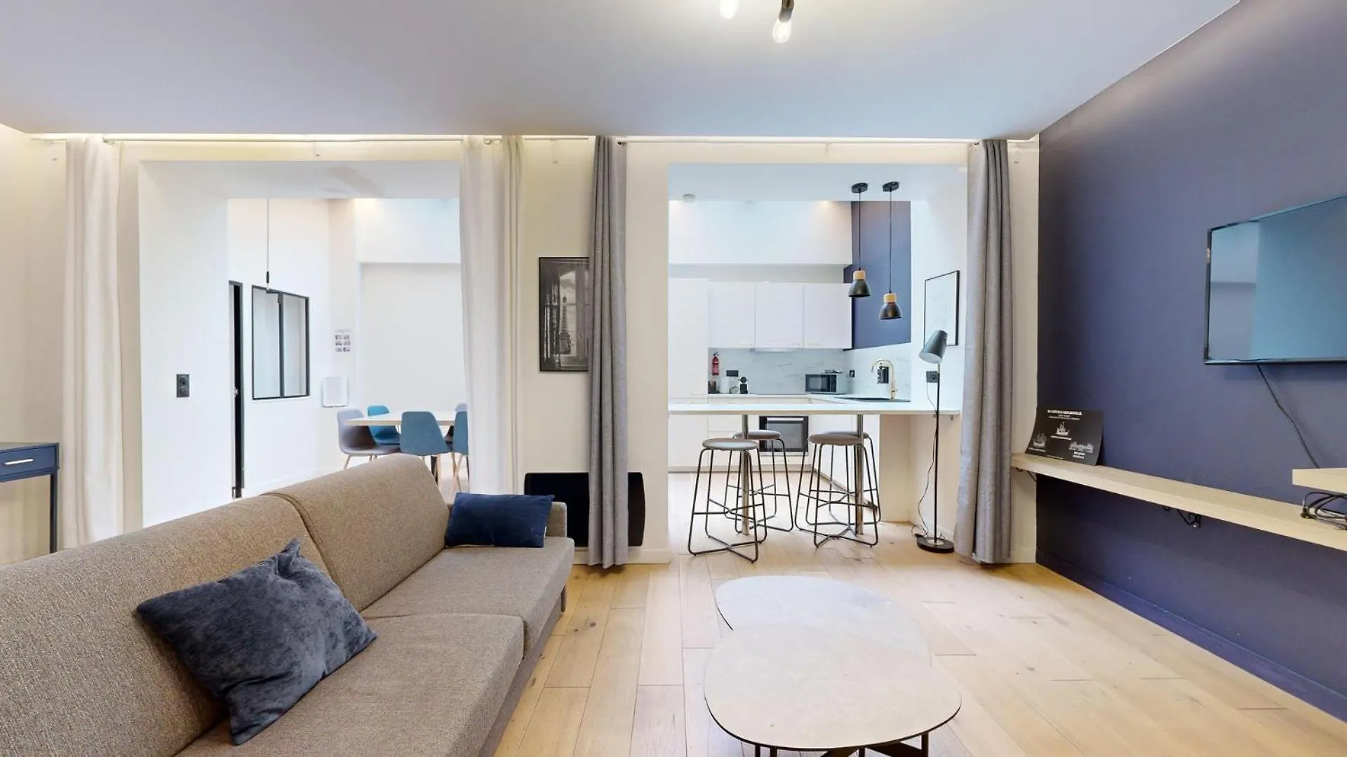 Apartment Bluestay 151- Charmant A